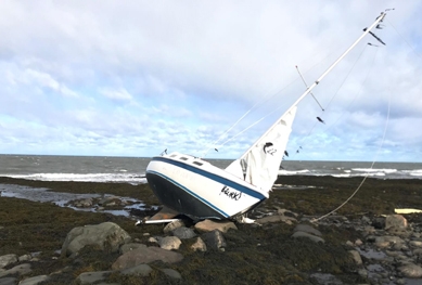 Sauvetage canadien 2018: voilier naufragé au large de Rimouski